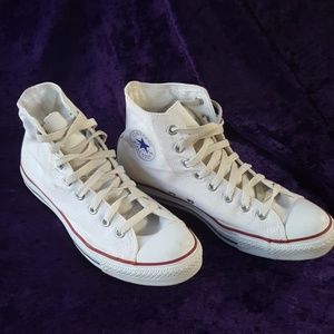 White Hightop Converse All Star
